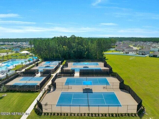 Building Photo - 172 Greenway Ln