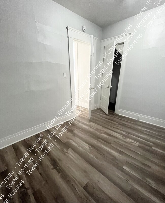 Building Photo - 2099 Niagara St