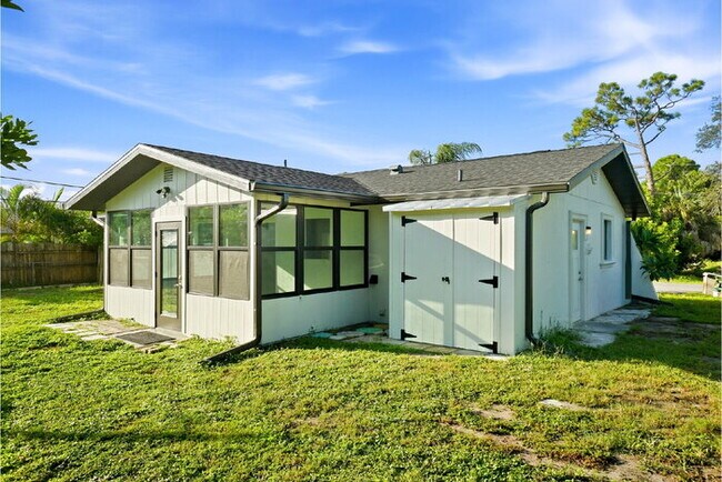 Building Photo - Fully Renovated 3/2 Near Manasota Beach with a Sunroom and a Big Backyard