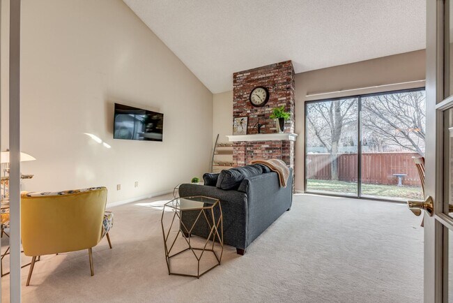 Building Photo - 6328 Windy Meadow Dr