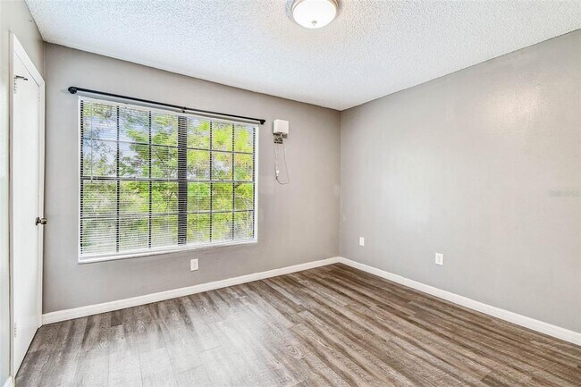 Building Photo - 103 Brigadoon Dr