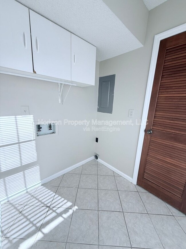 Building Photo - 3730 Old Flowery Branch Rd