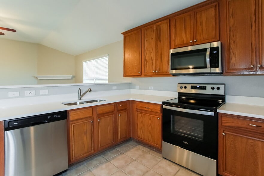 Building Photo - 1304 Barrel Run