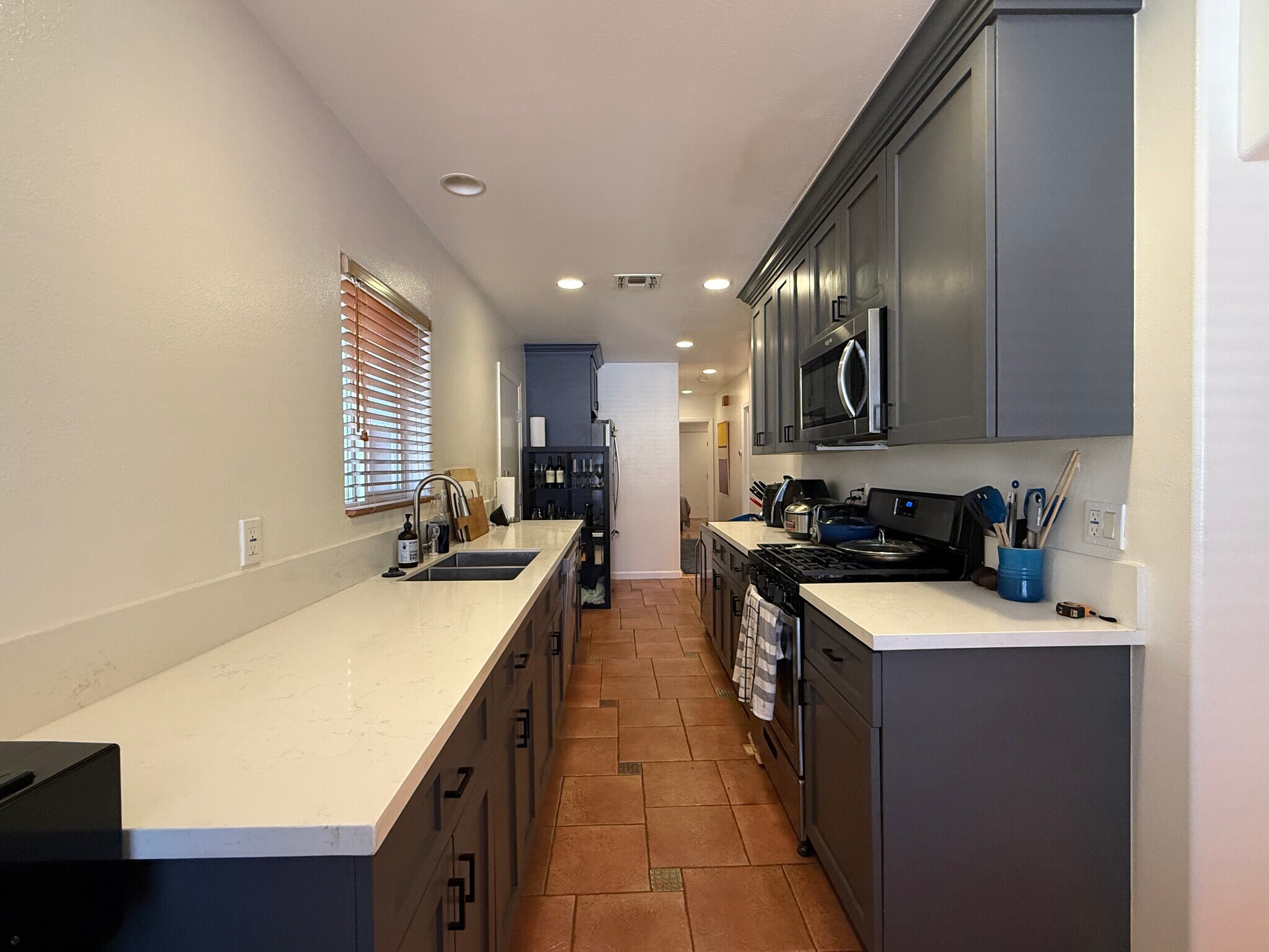 Building Photo - 4907 S Centinela Ave