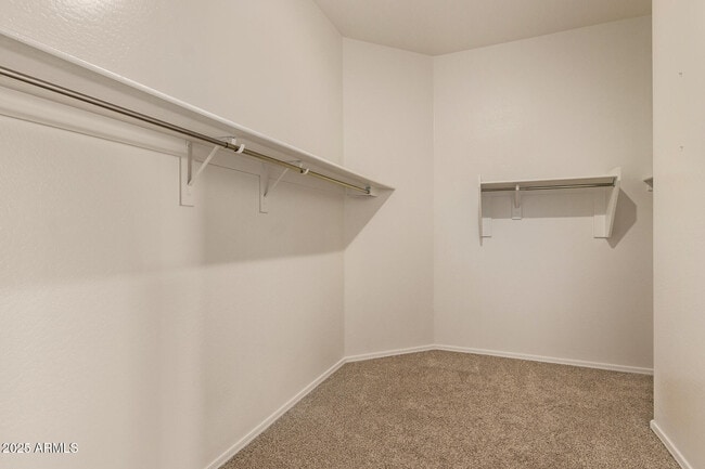 Building Photo - 15612 W Smoketree Dr