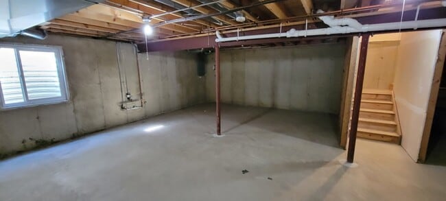 Building Photo - 321 Robin Glen Ln