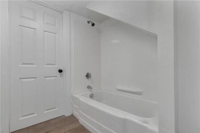 Building Photo - 115 Campbell Ave