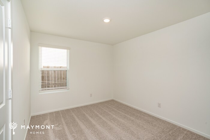 Building Photo - 3049 Fantasy Ter Dr