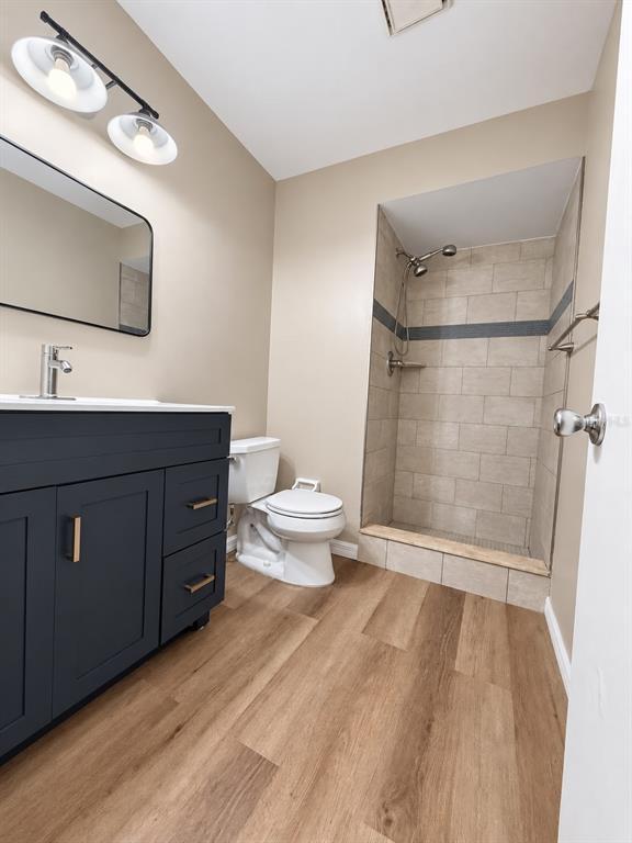 Building Photo - 6380 Bonnie Bay Cir N