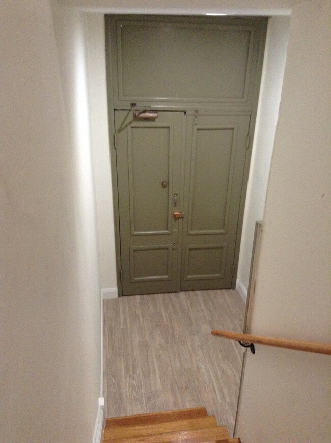 foyer - 177 Park Ave