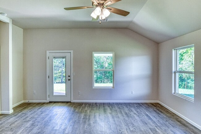 Building Photo - Brand New Construction!  Lawn care provided!