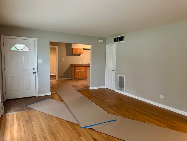 Building Photo - 2652 Woodworth Pl