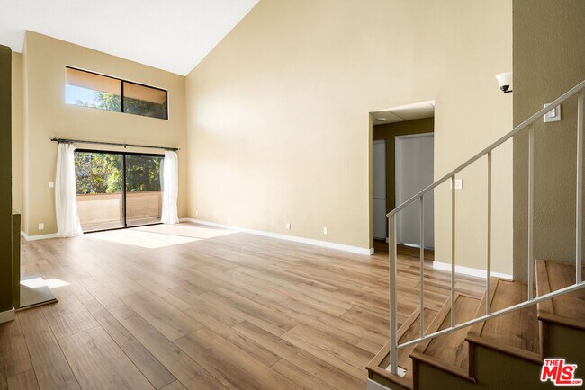 Building Photo - 1944 Glendon Ave