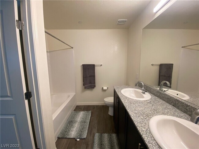 Building Photo - 6882 Magenta Moon St