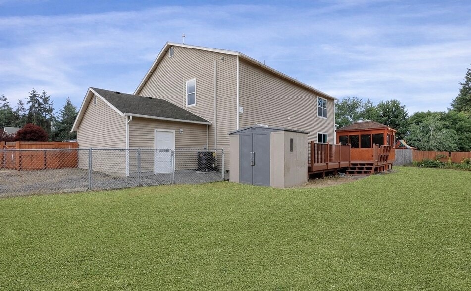 Building Photo - 20803 115th Avenue Ct E