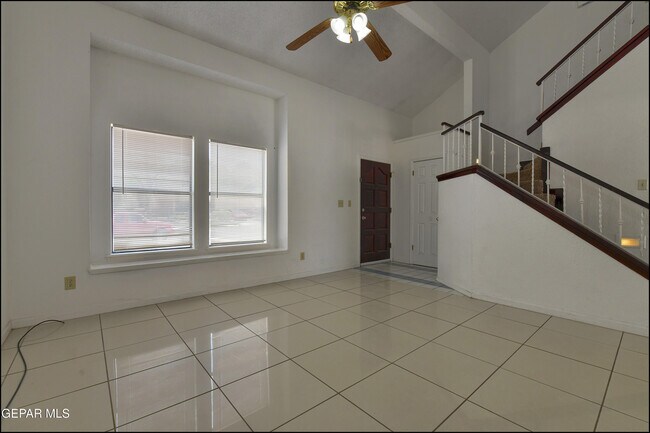 Building Photo - 695 Bluff Canyon Cir