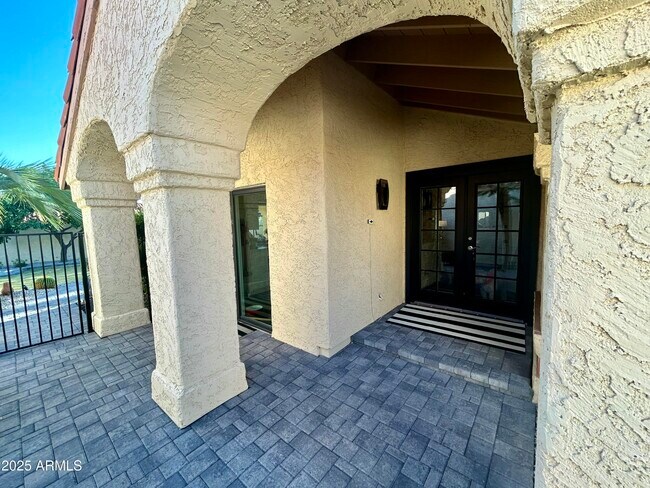 Building Photo - 9991 E Purdue Ave