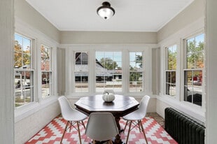 Building Photo - 603 W Green St