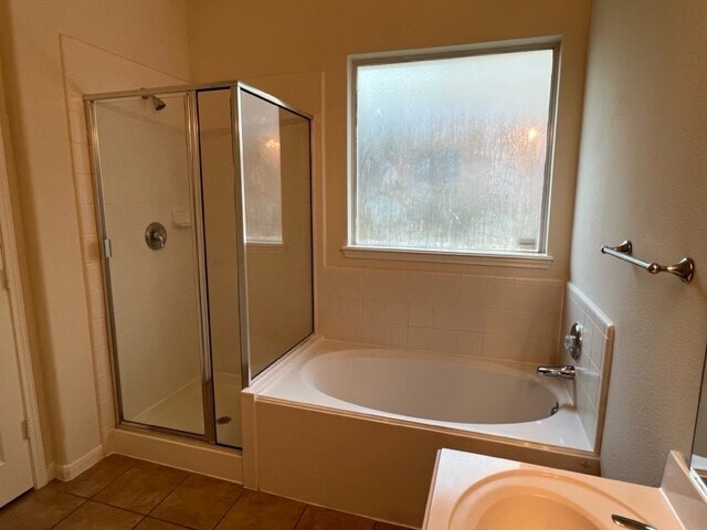 Building Photo - 2134 Thorn Berry Creek Ln