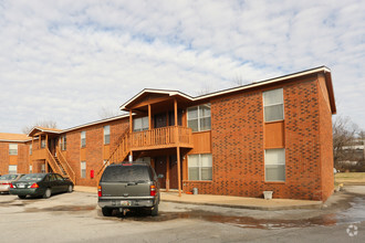 Building Photo - Foxborough Apartments