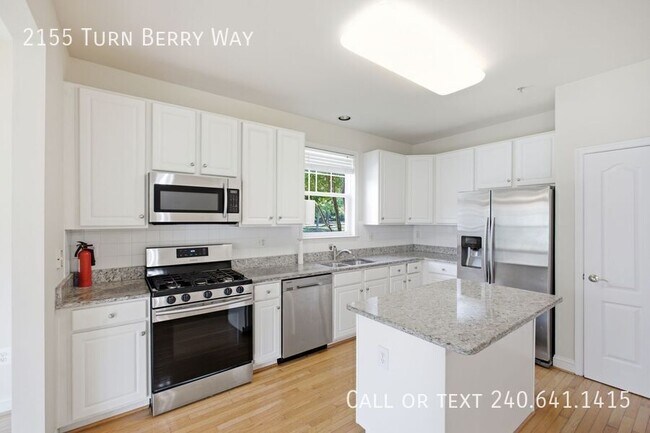 Building Photo - 2155 Turn Berry Way