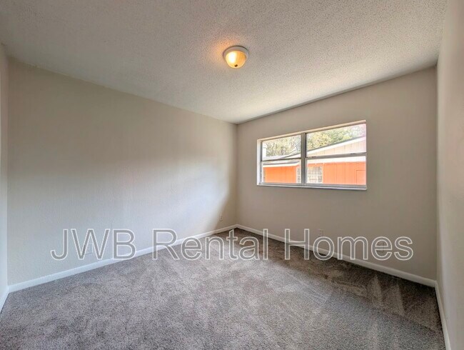 Building Photo - 6829 Van Gundy Rd