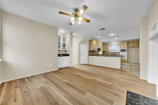 Building Photo - 4247 Millview Ln