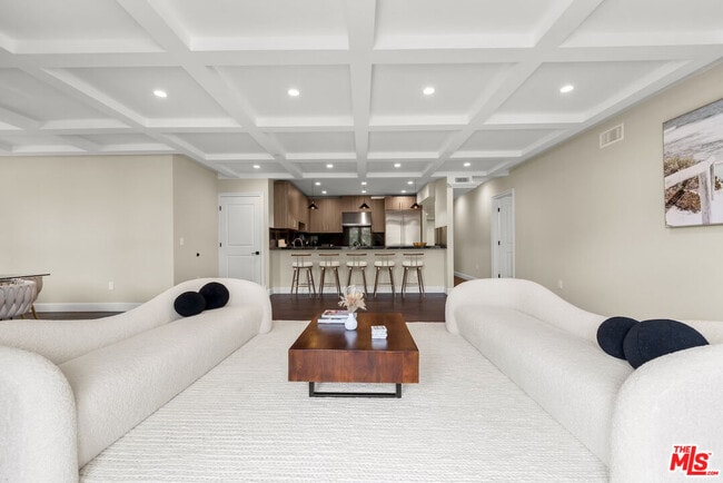 Building Photo - 1825 Pandora Ave