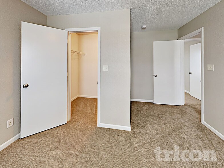 Building Photo - 1460 Egret Ln