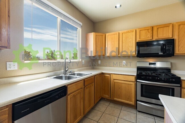 Building Photo - CALL US TODAY AT (505) 808-6467 TO SCHEDUL...