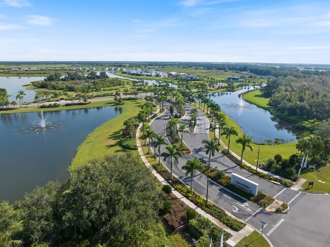 Building Photo - Brand New spacious 4bd/3.5bth Sarasota Hom...
