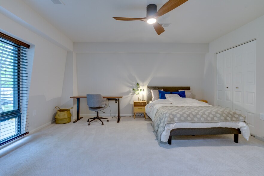 Room 3 - 7917 Schuyler Ct