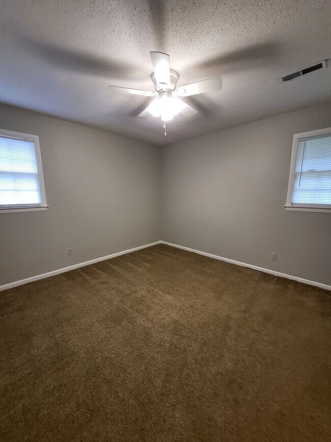 Building Photo - Decatur