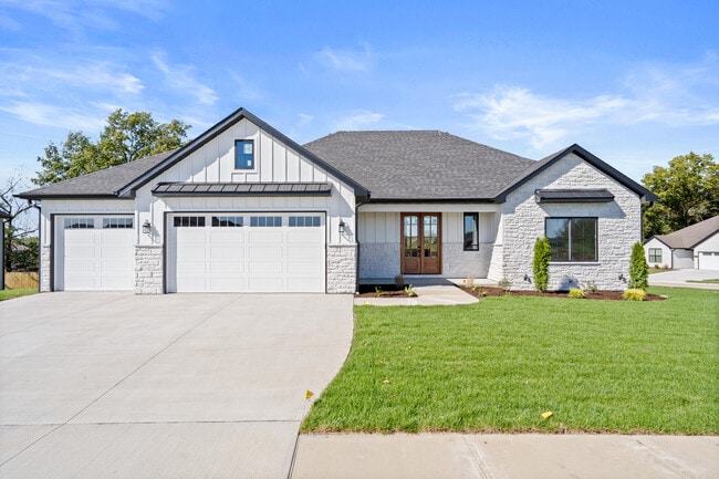 Building Photo - 5201 Buttercup Dr