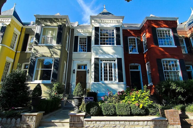 Building Photo - 3025 O St NW