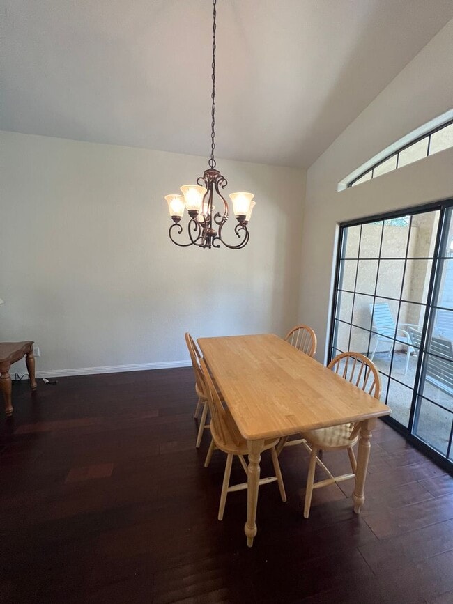 Building Photo - Rio Bravo Home