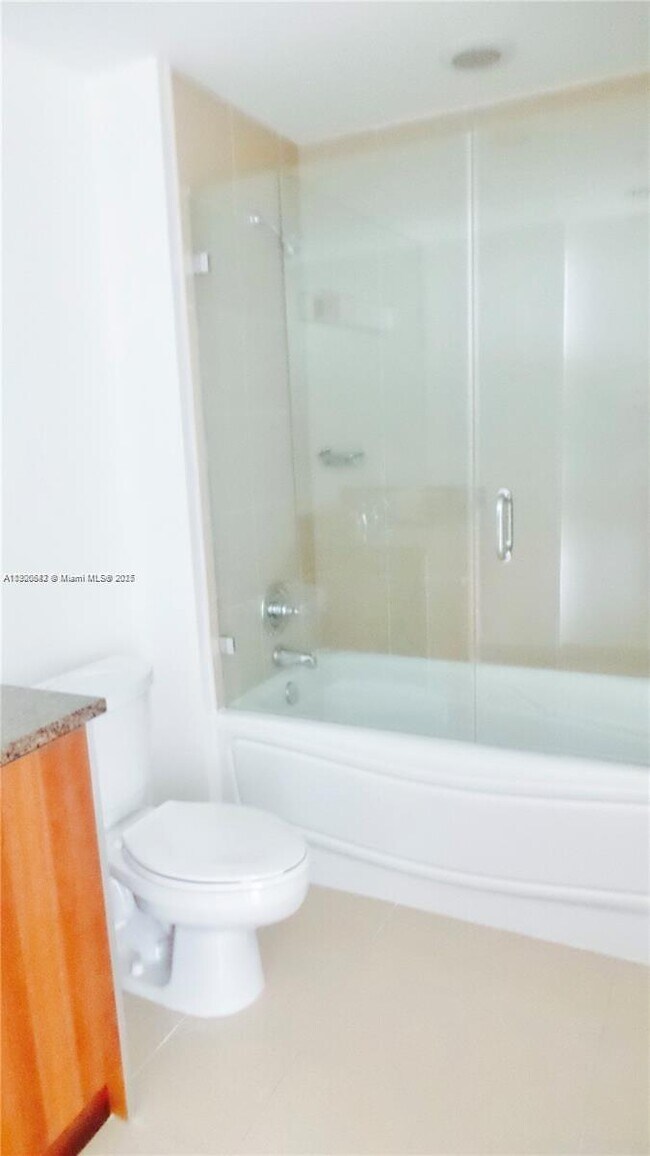 Building Photo - 300 S Biscayne Blvd