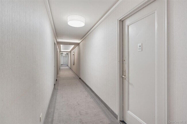 Building Photo - 5355 Henry Hudson Pkwy W