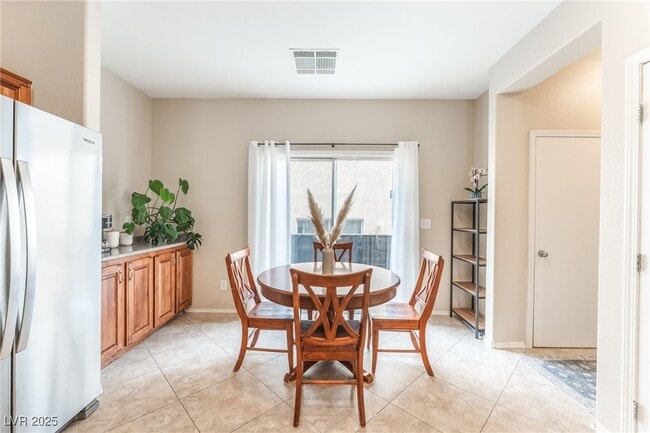 Building Photo - 10516 West Table Lands Court