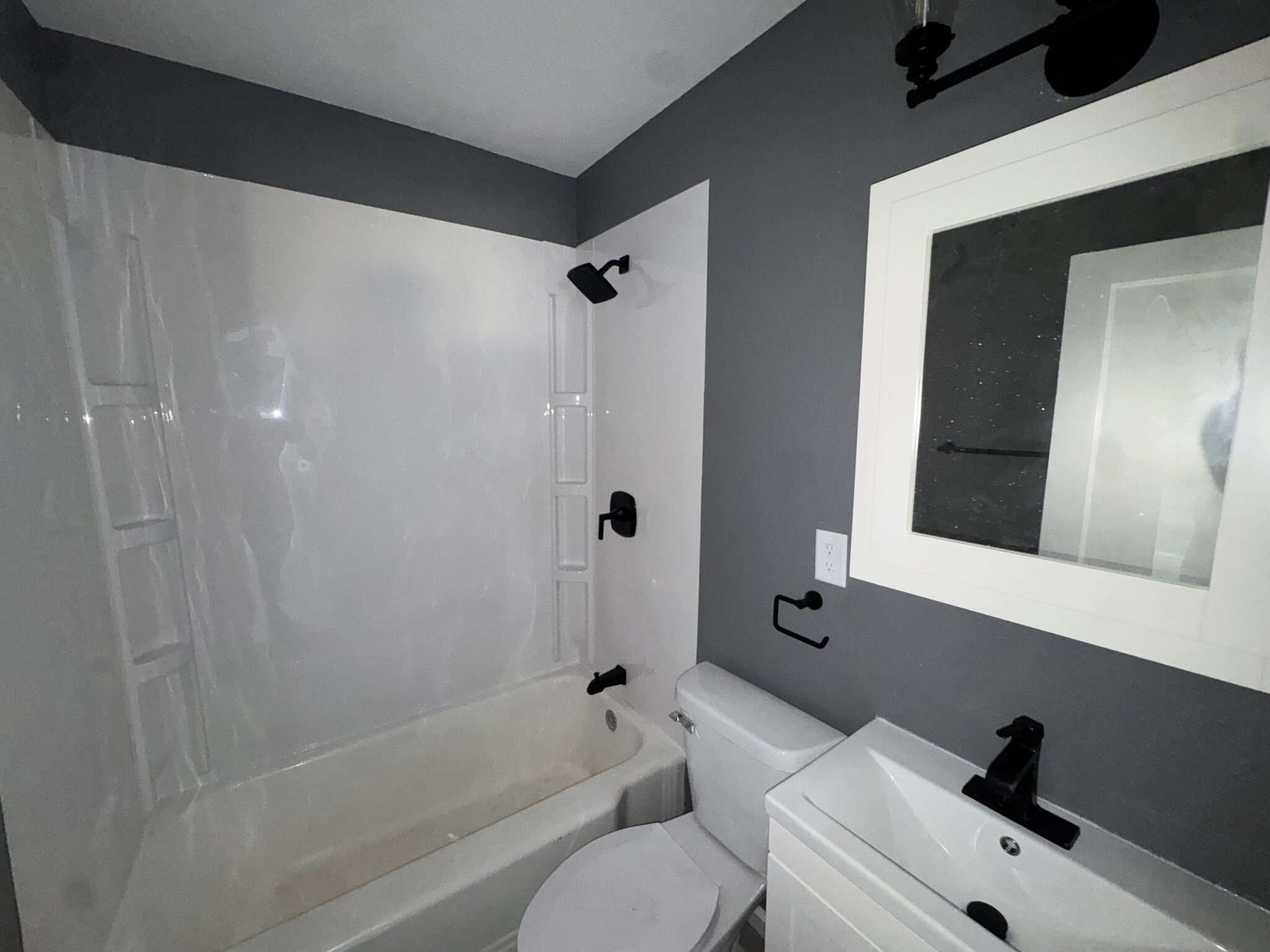 Building Photo - 37 Blackhawk Hills Dr