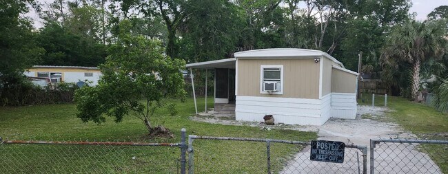Building Photo - 1419 San Juline Cir