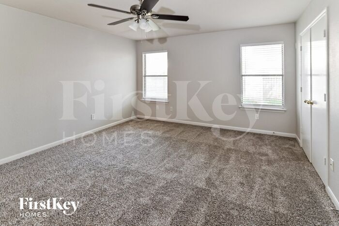 Building Photo - 15114 Blue Creek Ranch Dr