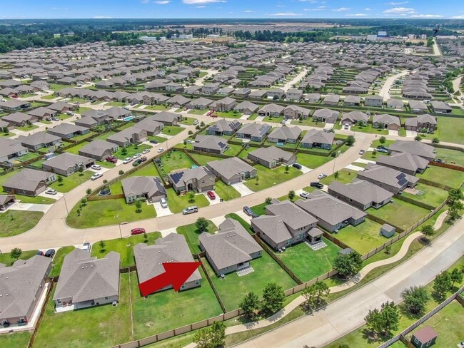 Building Photo - 22510 Red Sparrow Dr
