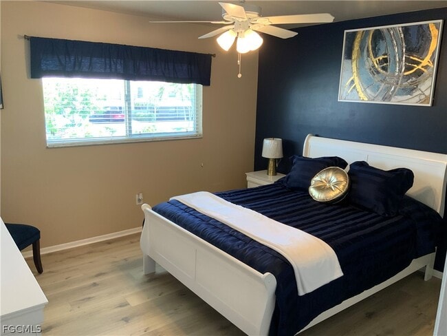 Building Photo - 839 SW 48th Terrace