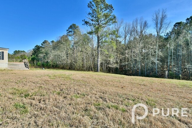 Building Photo - 5674 Duncan Rd