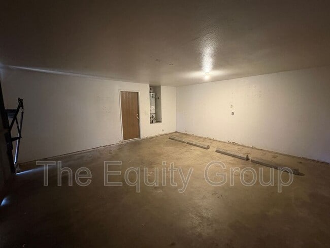Building Photo - 1543 N Willis St