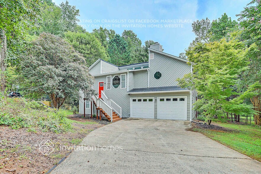 Building Photo - 4741 Carmichael Chase NE