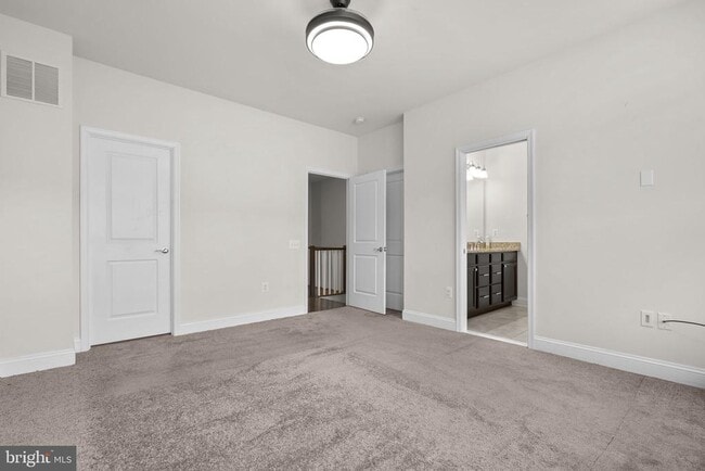 Building Photo - 17357 Redshank Rd