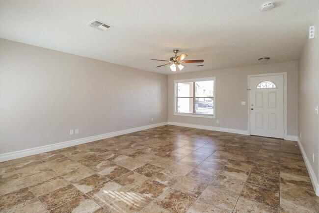 Building Photo - 8453 E Keats Ave