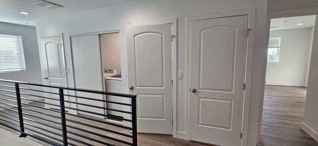 Building Photo - LANFRANCO(3743)